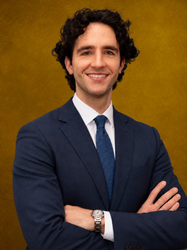 Luis Aranguren, MD